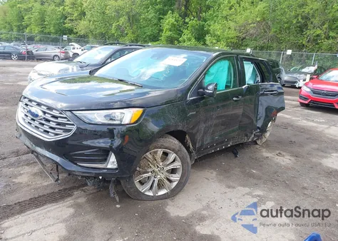 2022 Ford Edge Titanium z USA, uszkodzony, nr VIN 2FMPK4K95NBA45450